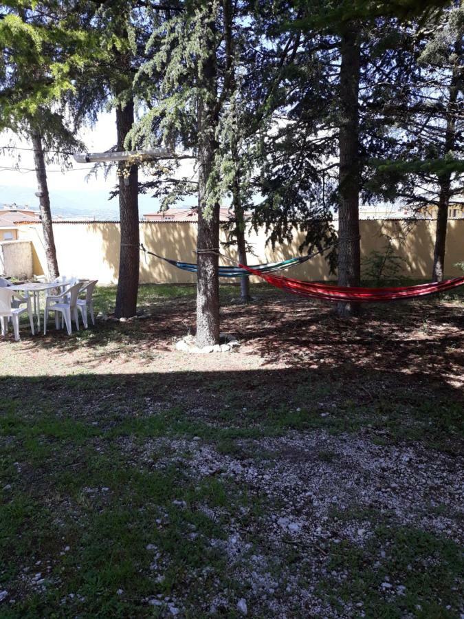 Villa Immersa Nel Verde LʼAquila Exteriör bild